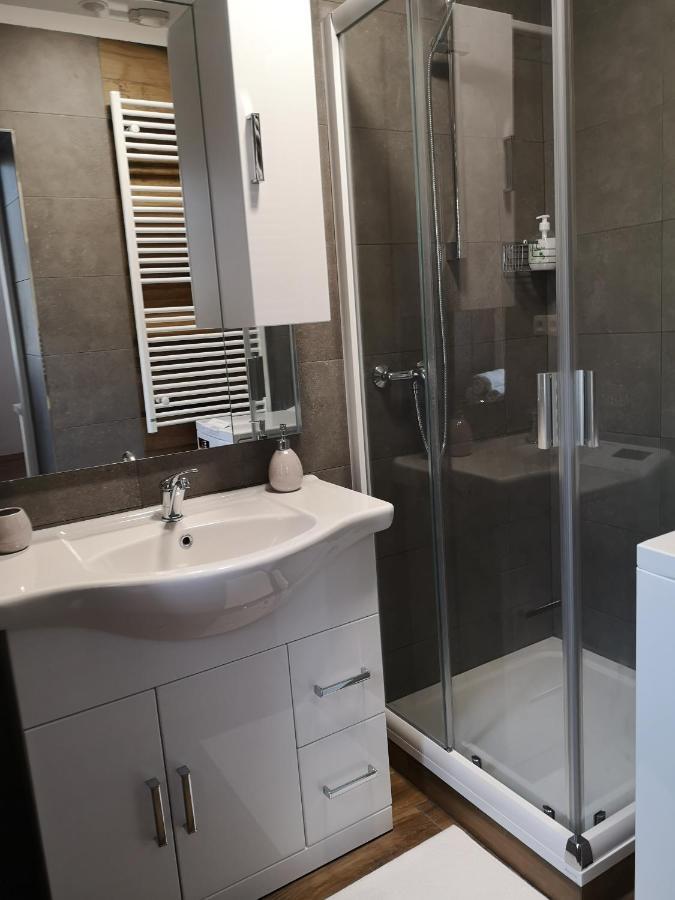 Fine Apartment In Centrum Of Slany With Aircondition Zewnętrze zdjęcie