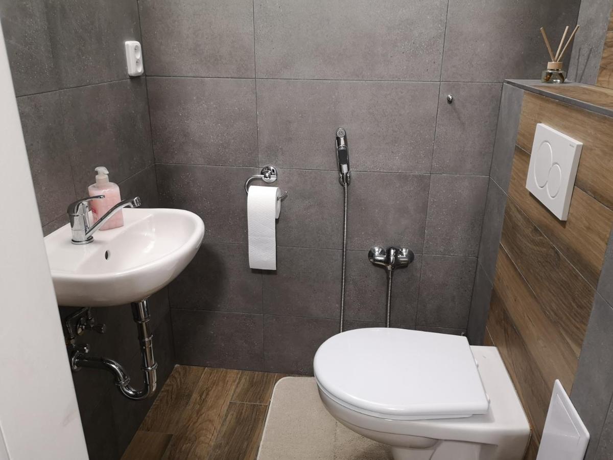Fine Apartment In Centrum Of Slany With Aircondition Zewnętrze zdjęcie